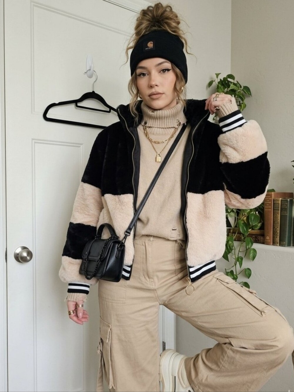 Shaci Faux Fur Colorblock Bomber Jacket Cream Black Women's Medium Streetwear